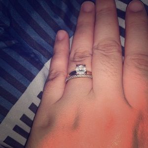 10kt solid gold engagement ring